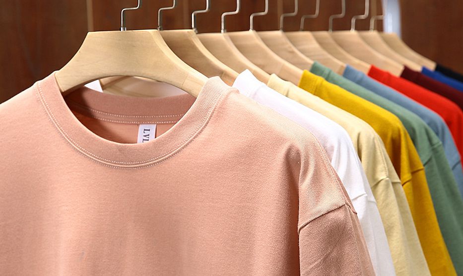 9 Referenze di T-shirt e Felpe da Personalizzare